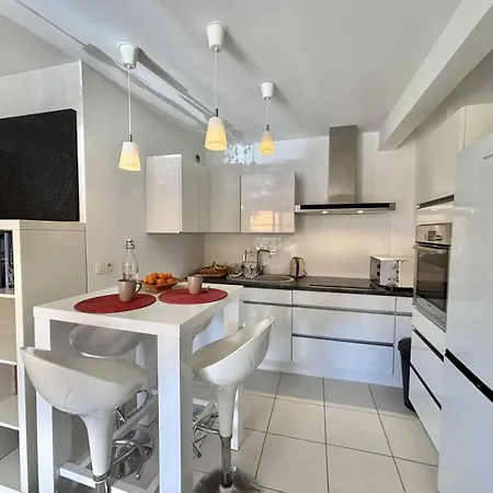 Lavezzi Sanguinaires Avec Terrasse Ajaccio (Corsica)